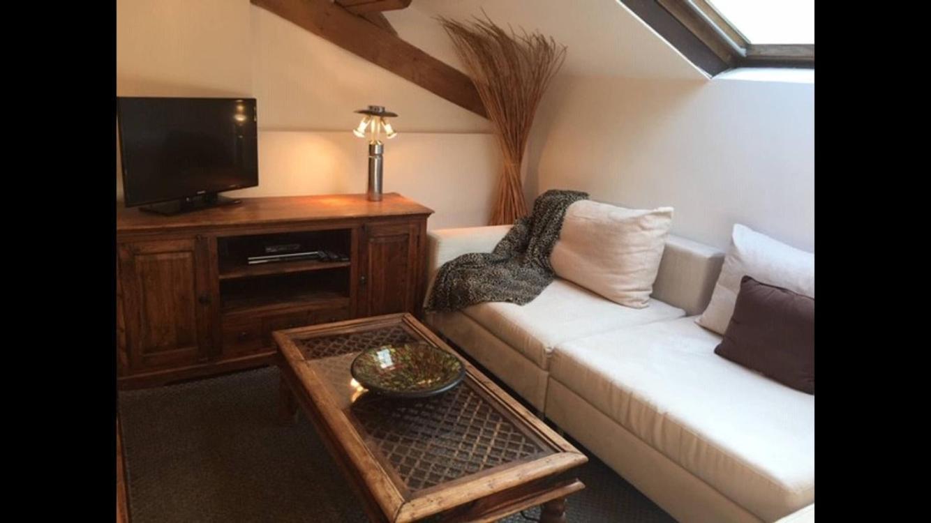 Villa Laetitia - Appt De Charme Avec Parking - Nice Nord Exterior foto